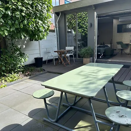 Oasis With Private Parking * Haag