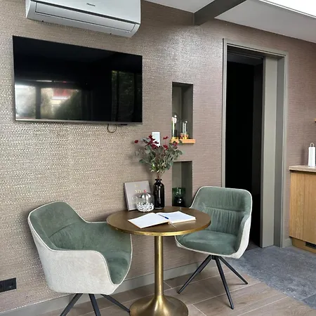 Apartamento Oasis With Private Parking