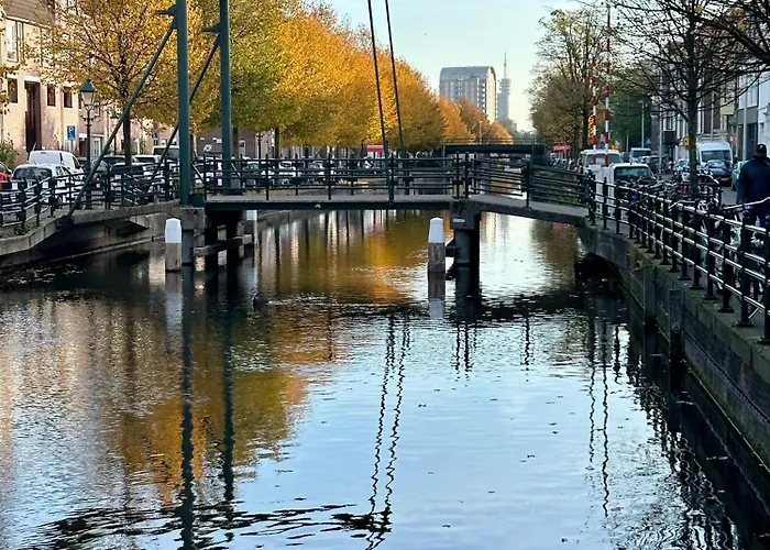 Oasis With Private Parking * Den Haag