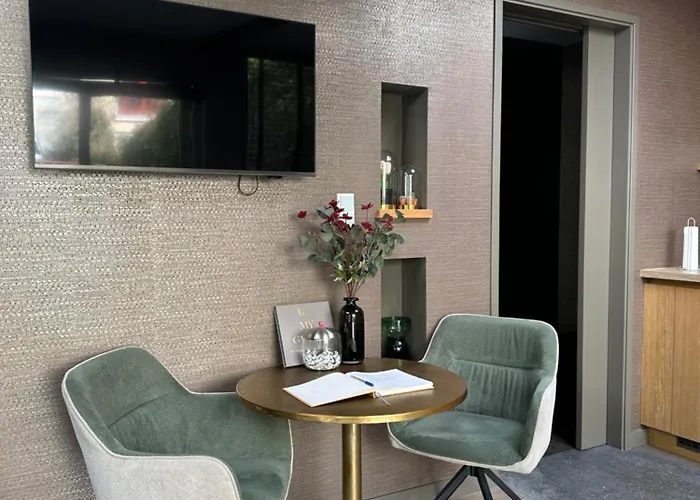 Apartment Oasis With Private Parking