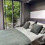 Oasis With Private Parking * Haag